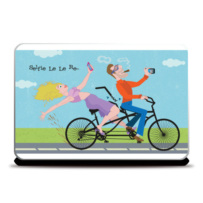 Selfie Le le re.. cartoon couple Laptop Skins