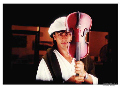 Seven Rays, Shahrukh Khan & violin in Pardes -2, - PosterGully