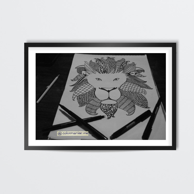 The unharmed lion Wall Art